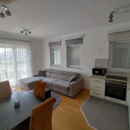 Apartment Tara *